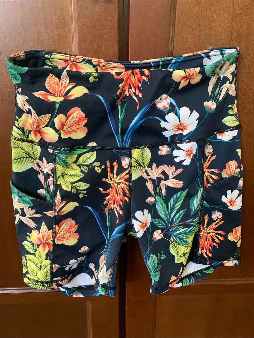 Women's ODODOS Floral Print Athletic Bike Biker Shorts Size Medium